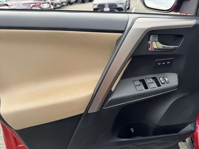 2015 Toyota RAV4 - $15,500