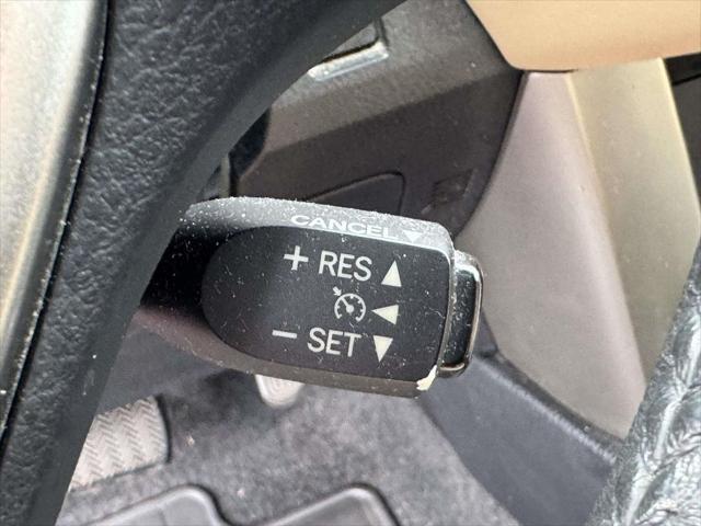 2015 Toyota RAV4 - $15,500