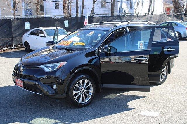 2017 Toyota RAV4 - $15,989