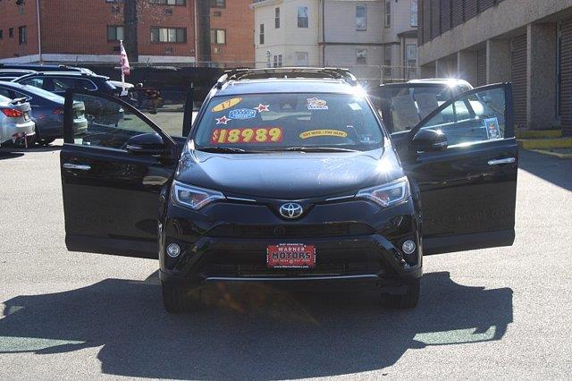 2017 Toyota RAV4 - $15,989