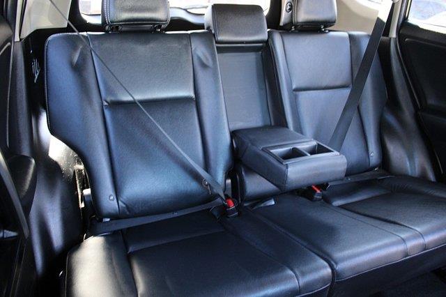 2017 Toyota RAV4 - $15,989