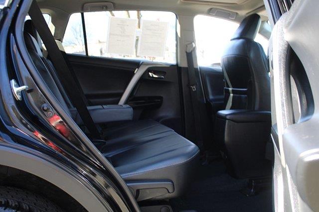 2017 Toyota RAV4 - $15,989
