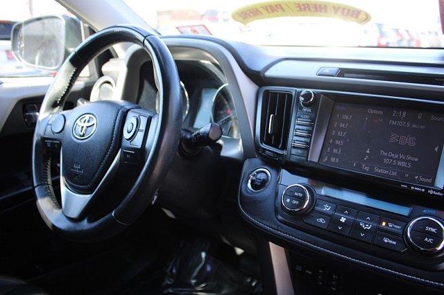 2017 Toyota RAV4 - $15,989