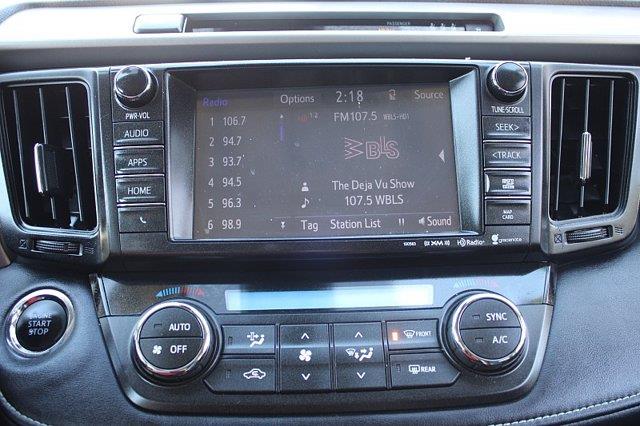 2017 Toyota RAV4 - $15,989