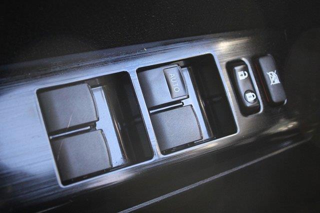 2017 Toyota RAV4 - $15,989