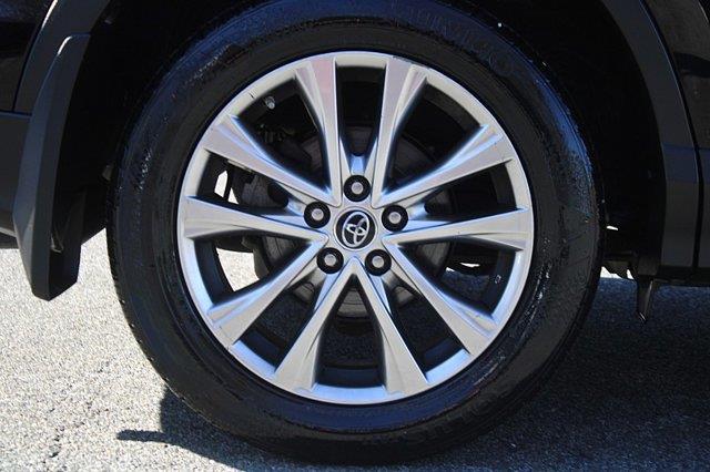 2017 Toyota RAV4 - $15,989