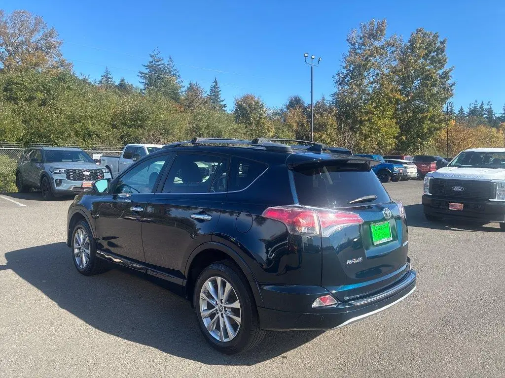 2017 Toyota RAV4 - $15,900