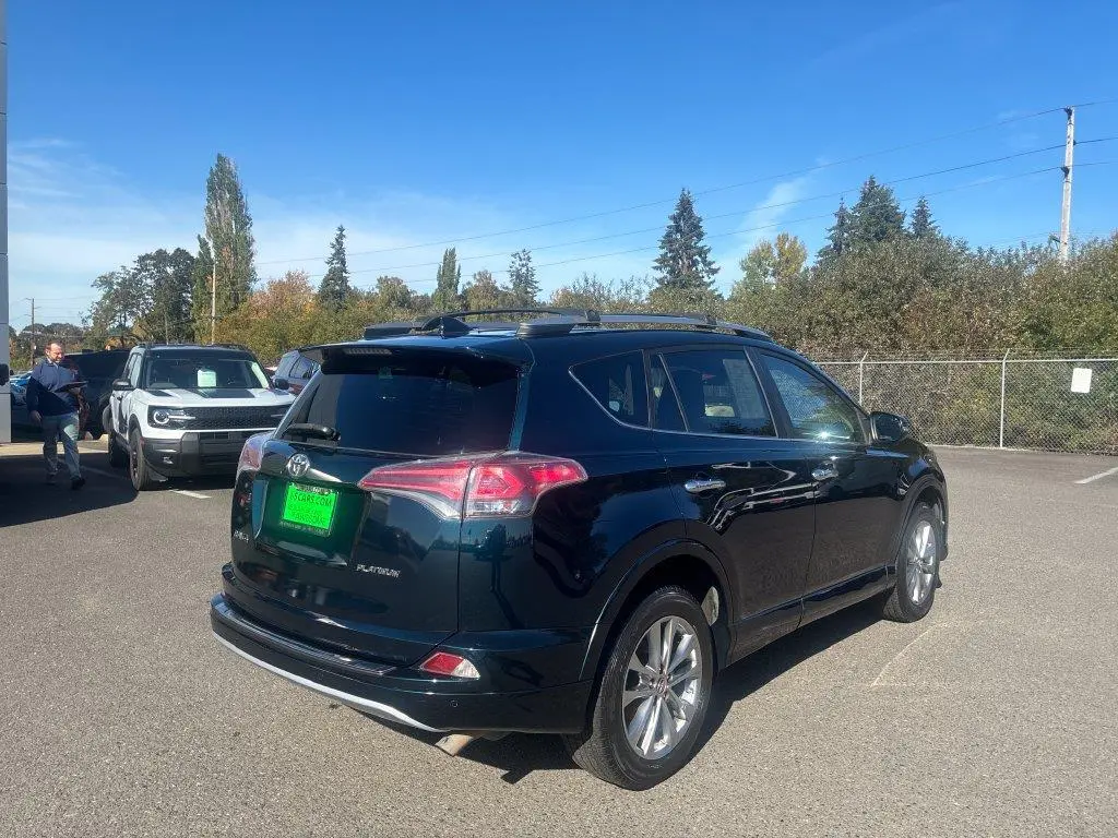 2017 Toyota RAV4 - $15,900