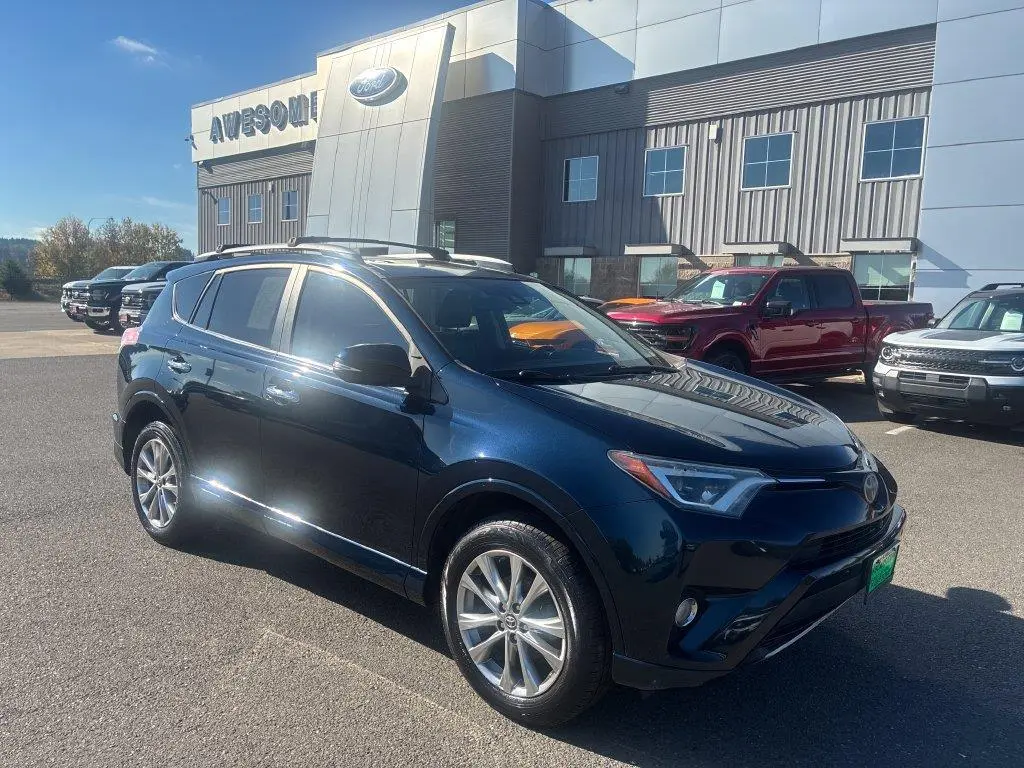 2017 Toyota RAV4 - $15,900