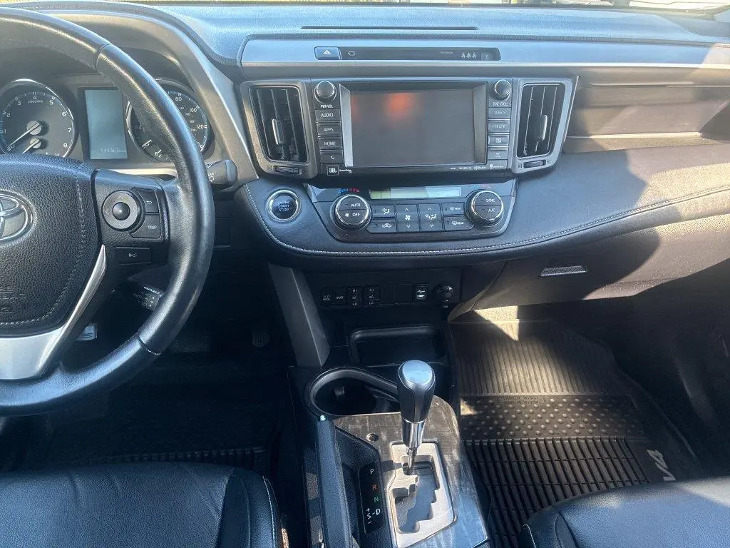 2017 Toyota RAV4 - $15,900