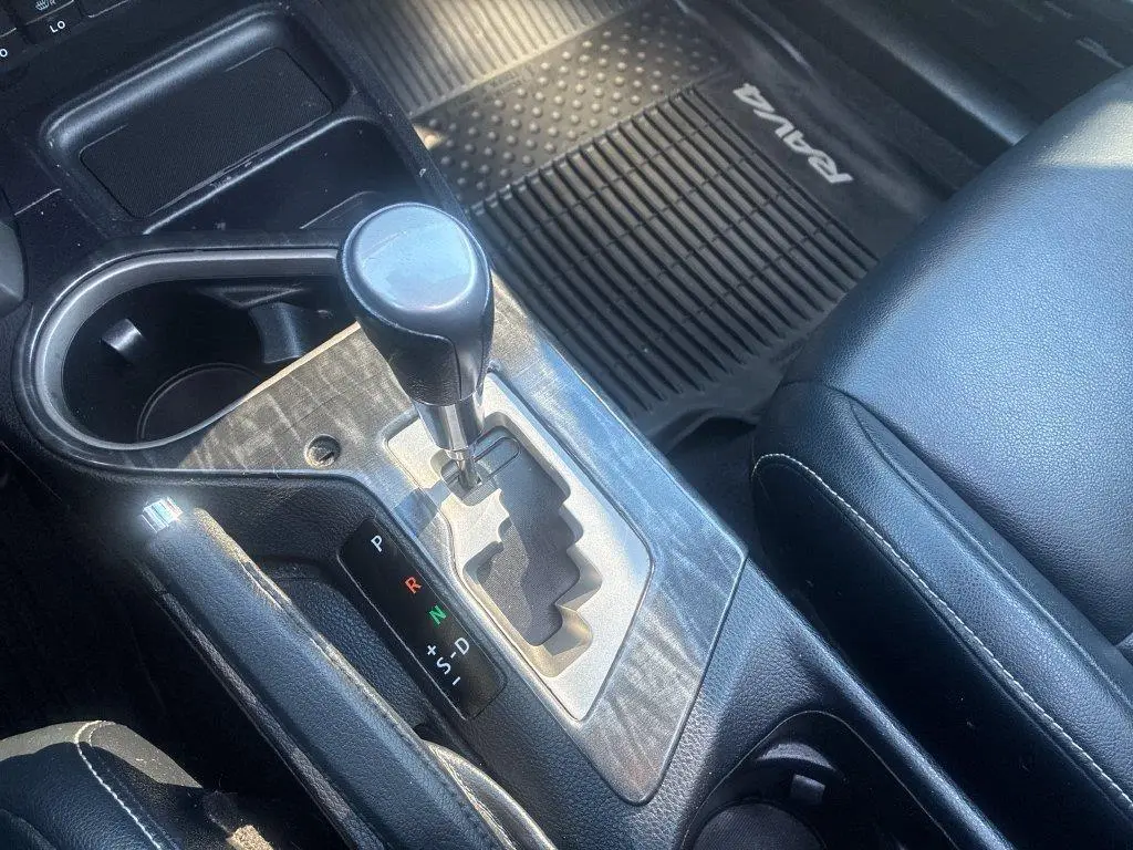 2017 Toyota RAV4 - $15,900