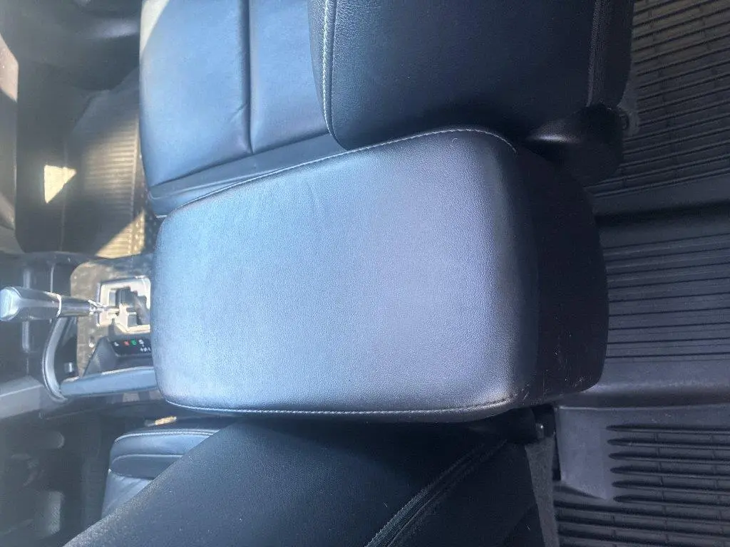 2017 Toyota RAV4 - $15,900