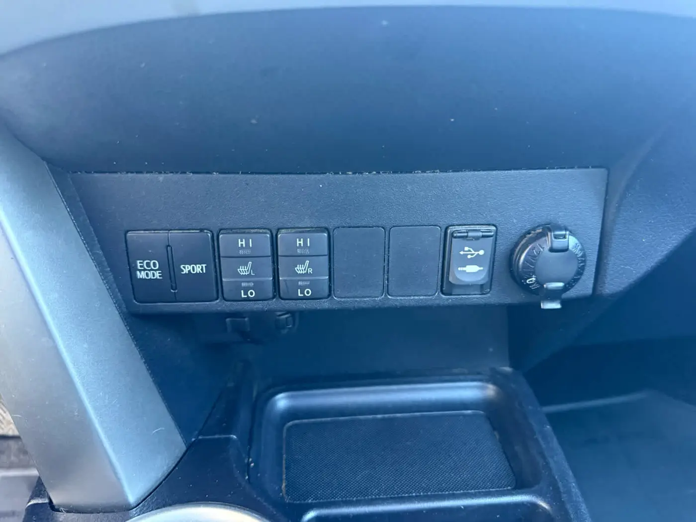 2014 Toyota RAV4 - $11,900
