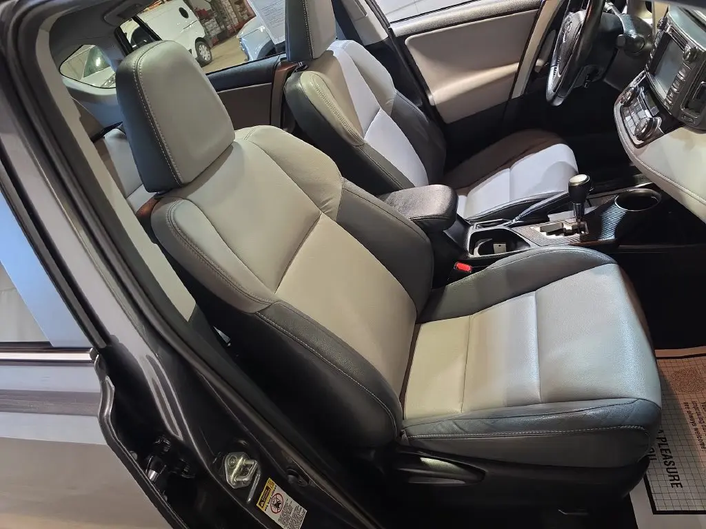 2015 Toyota RAV4 - $18,229