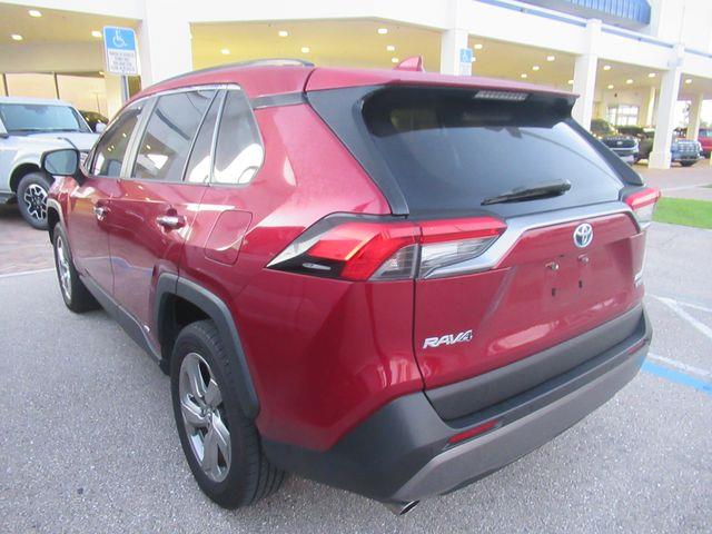 2020 Toyota RAV4 - $33,789