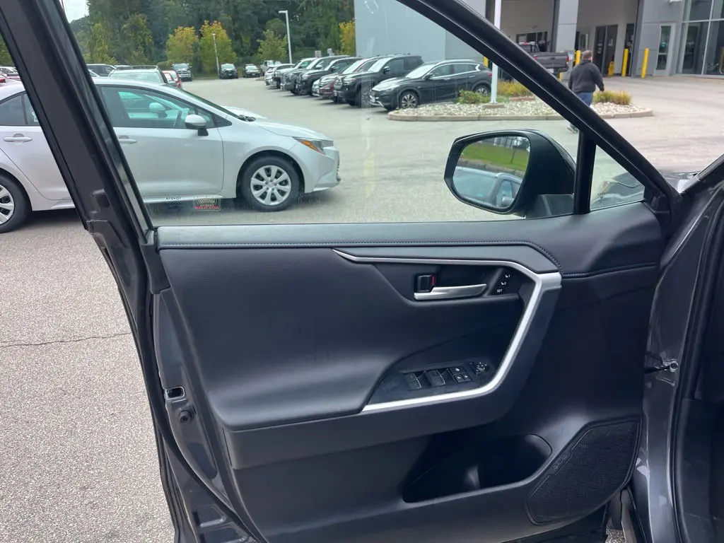2025 Toyota RAV4 - $39,685