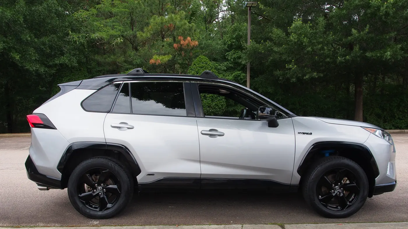 2019 Toyota RAV4 Hybrid XSE