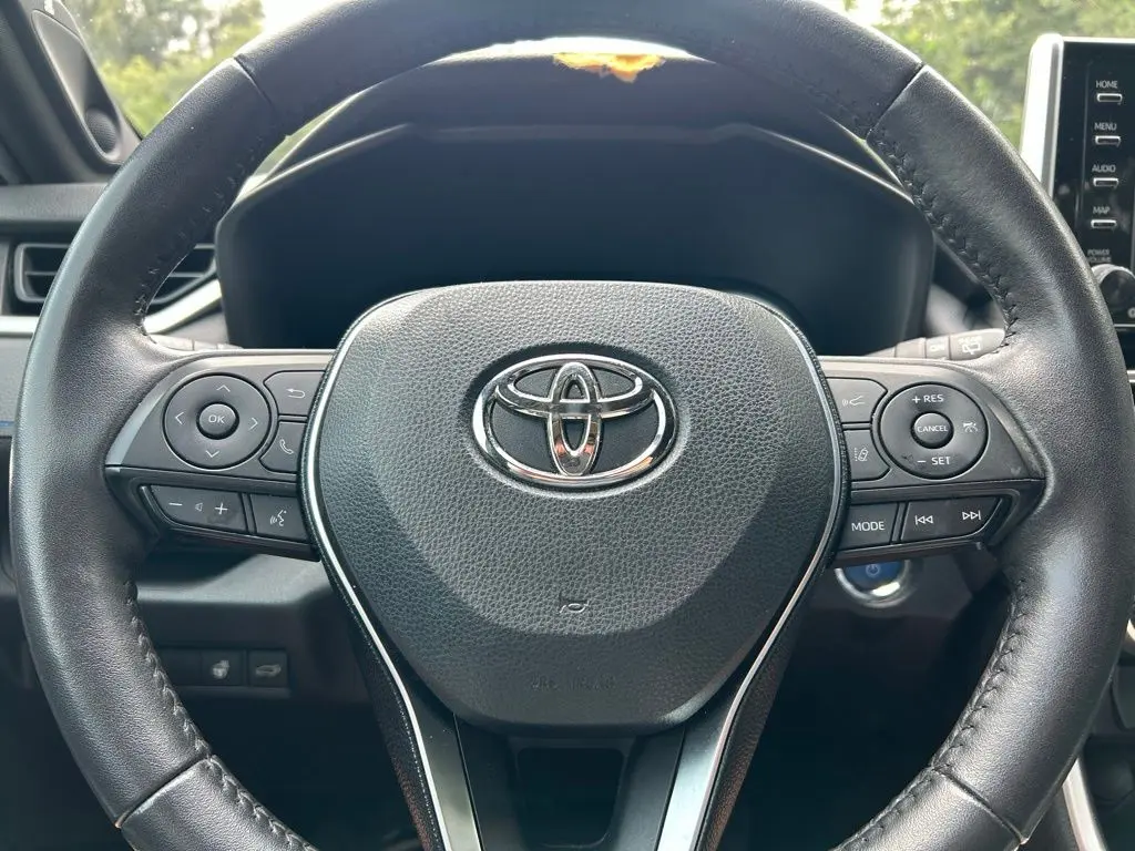 2020 Toyota RAV4 - $19,997