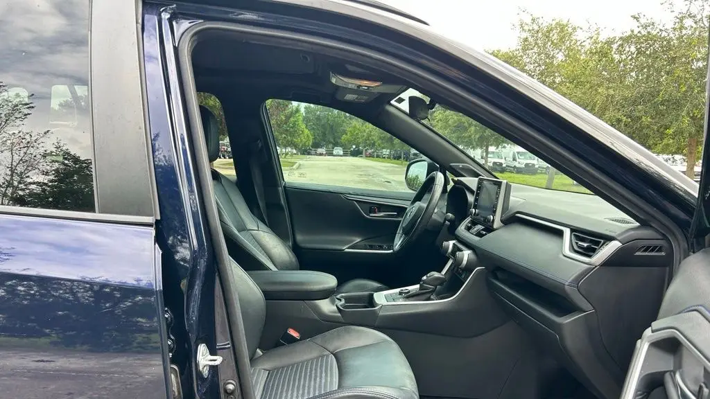 2020 Toyota RAV4 Hybrid XSE