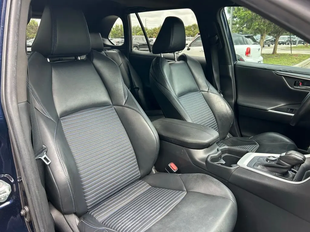 2020 Toyota RAV4 - $19,997