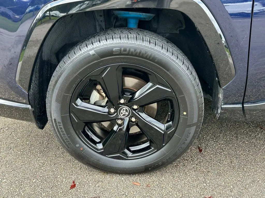2020 Toyota RAV4 - $19,997