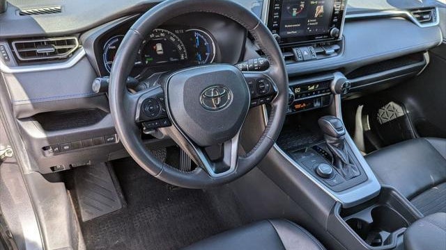 2020 Toyota RAV4 Hybrid XSE