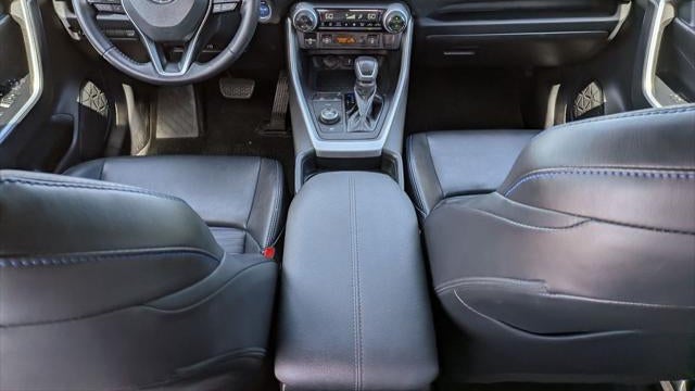 2020 Toyota RAV4 Hybrid XSE