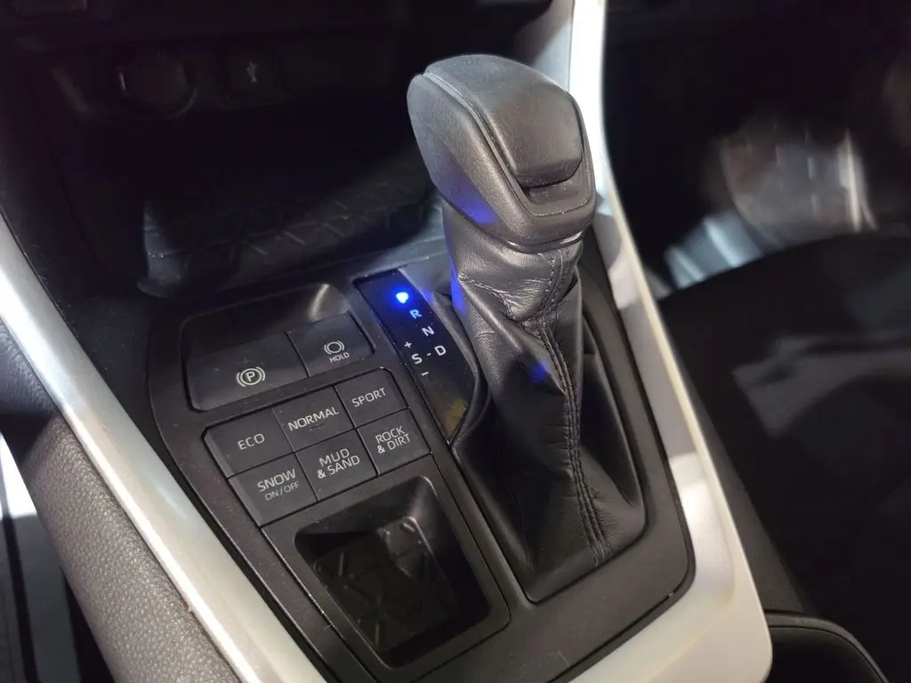 2020 Toyota RAV4 - $24,491