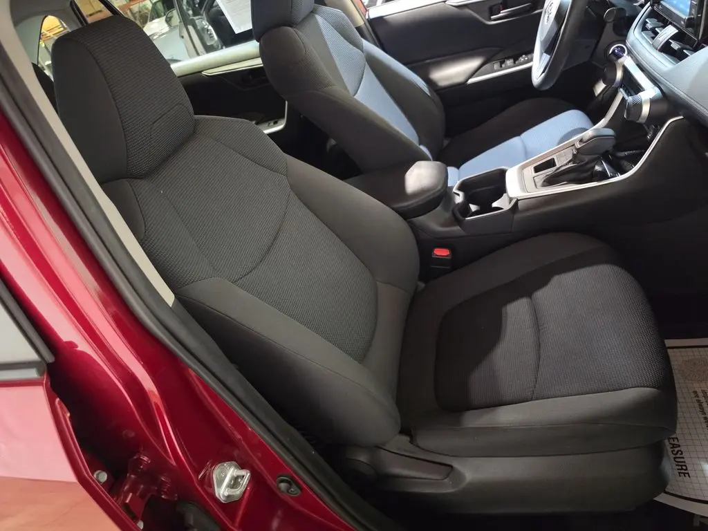 2020 Toyota RAV4 - $24,491