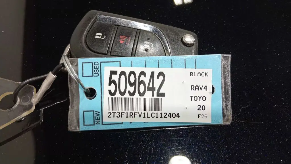 2020 Toyota RAV4 LE