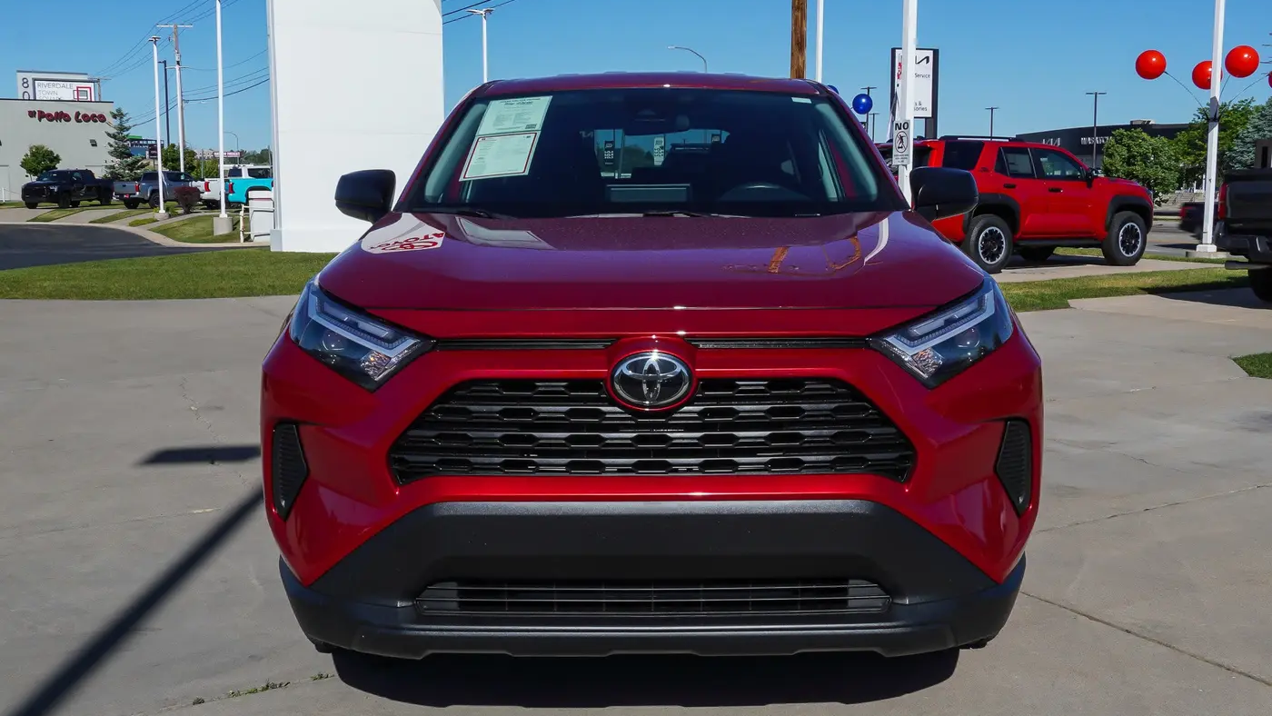 2025 Toyota RAV4 LE