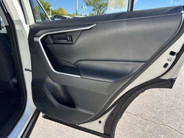 2019 Toyota RAV4 - $14,989