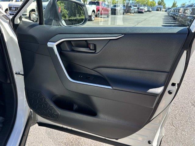 2019 Toyota RAV4 - $14,989