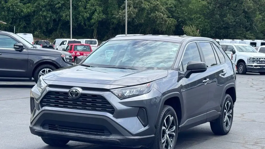 2022 Toyota RAV4 LE
