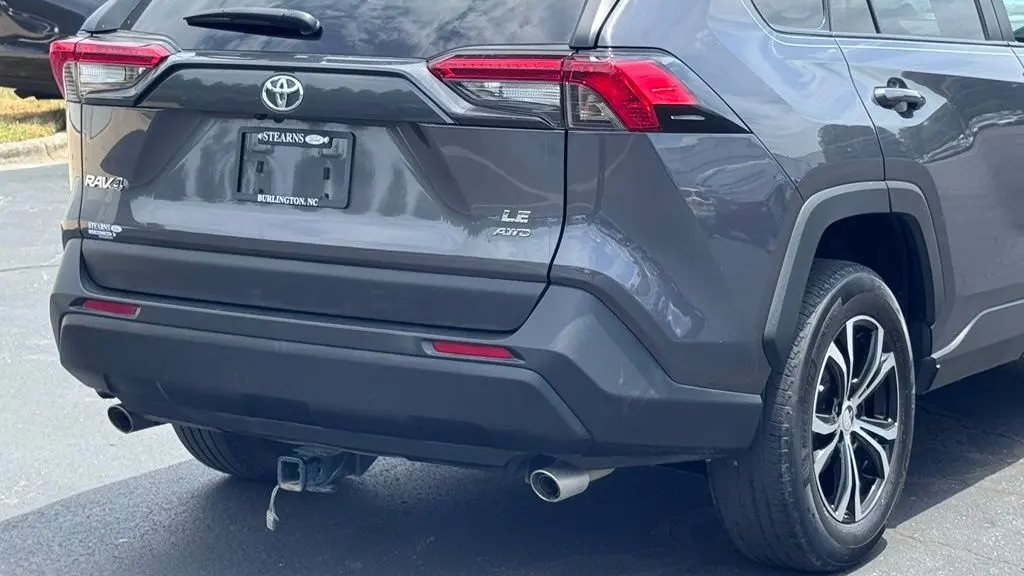 2022 Toyota RAV4 LE