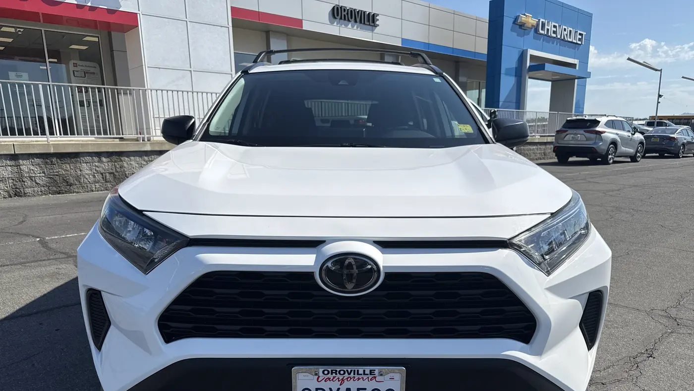 2020 Toyota RAV4 LE