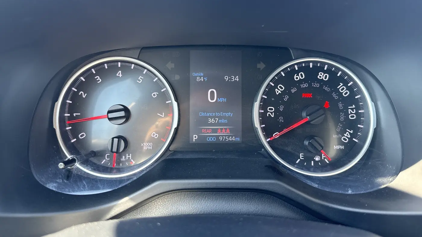 2020 Toyota RAV4 LE