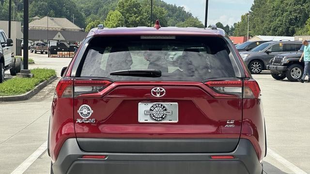 2020 Toyota RAV4 LE