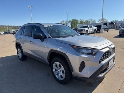 2019 Toyota RAV4 AWD LE 4DR SUV