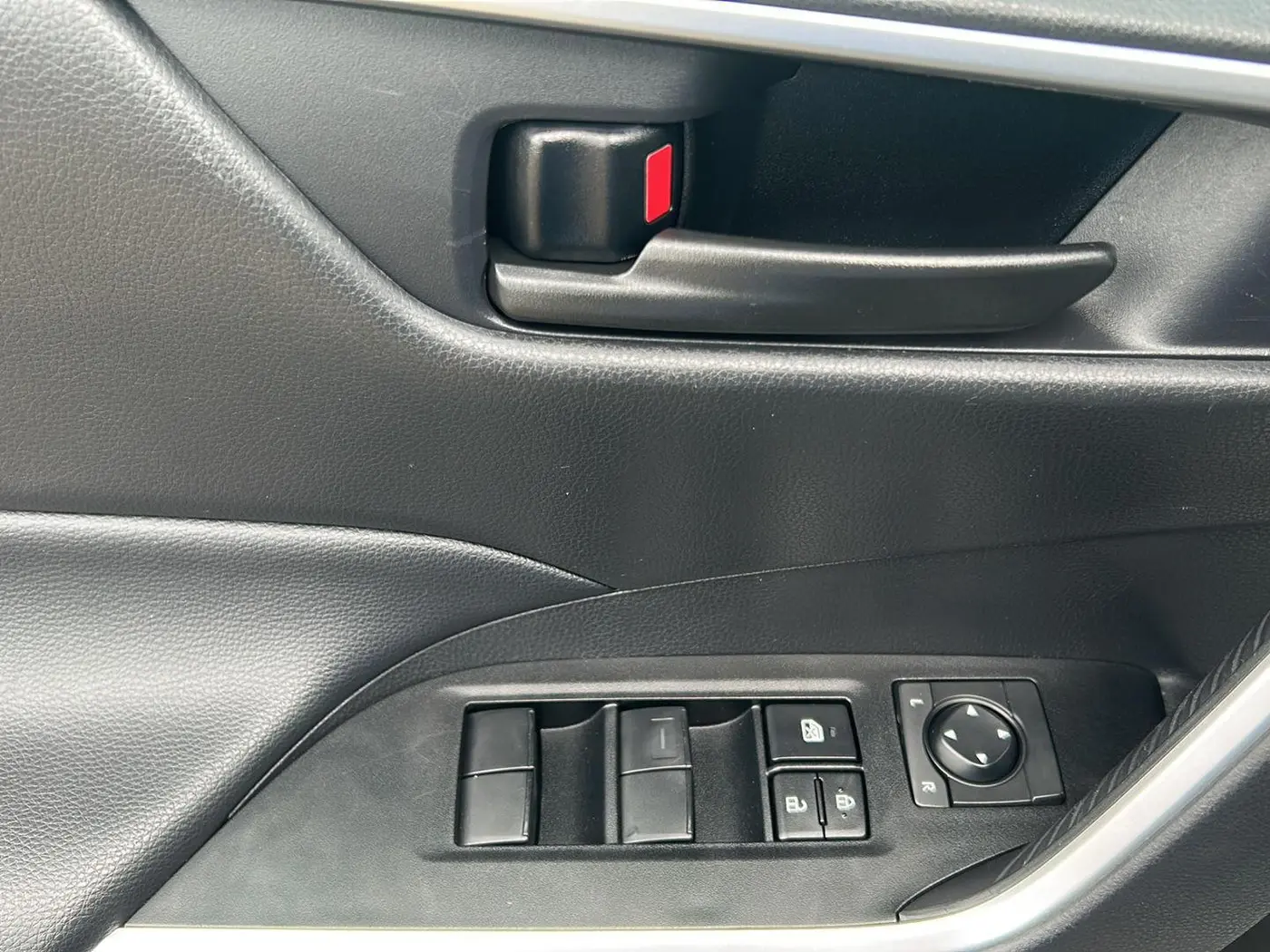 2025 Toyota RAV4 - $27,925
