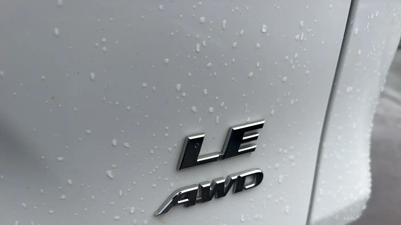 2020 Toyota RAV4 LE