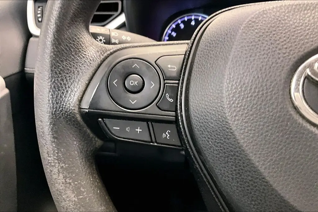 2020 Toyota RAV4 - $23,700