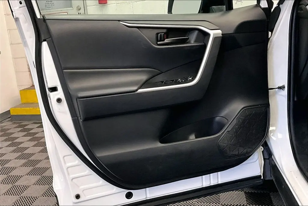 2020 Toyota RAV4 - $23,700