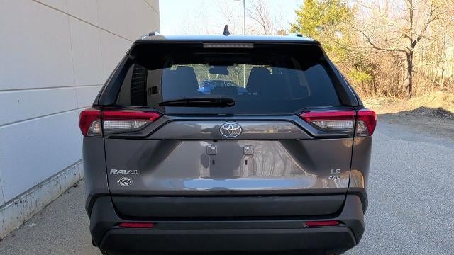 2021 Toyota RAV4 LE