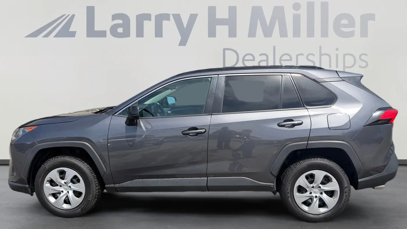 2019 Toyota RAV4 LE