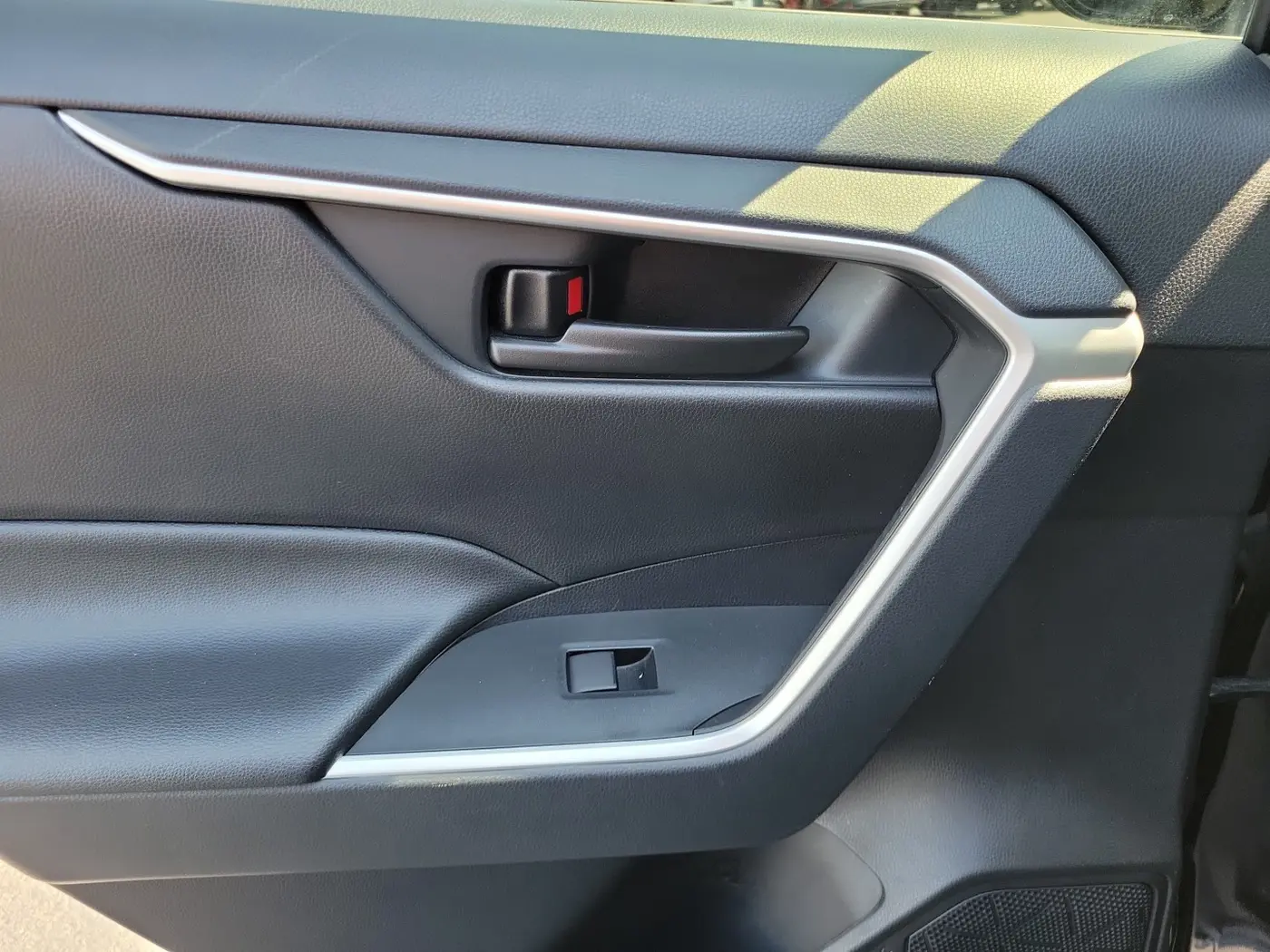 2020 Toyota RAV4 - $23,983
