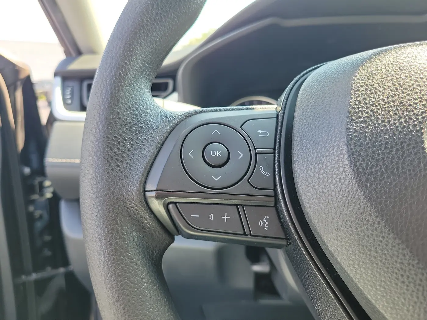 2020 Toyota RAV4 - $23,983