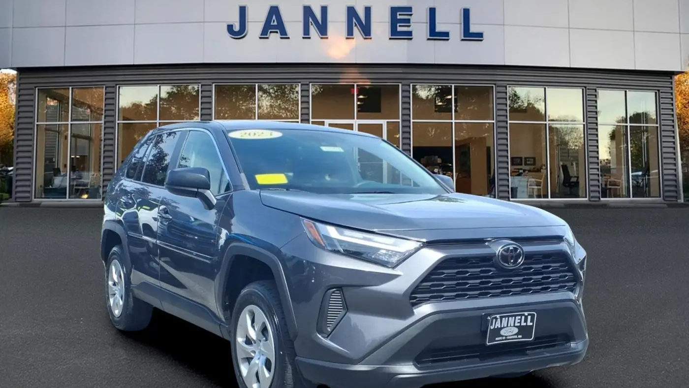 2023 Toyota RAV4 LE