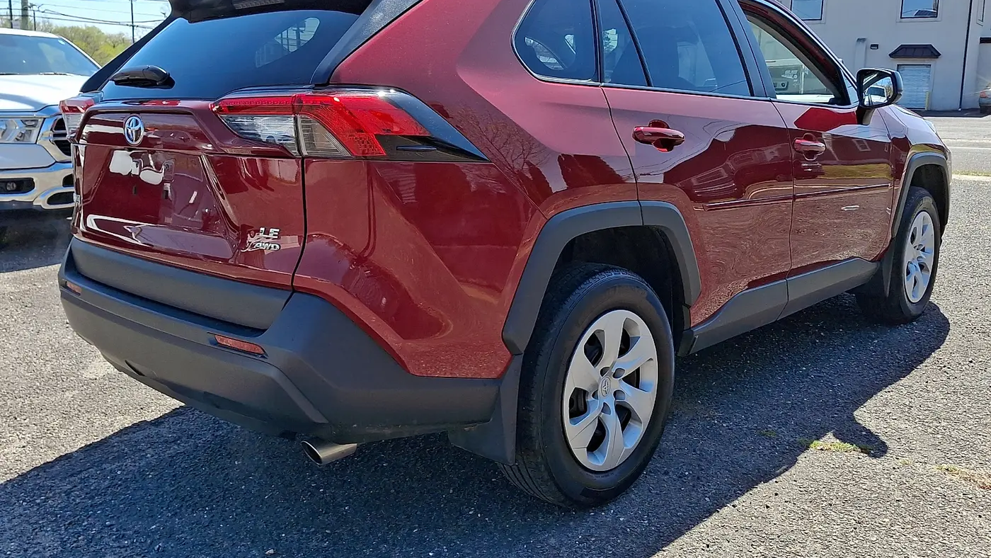 2024 Toyota RAV4 LE