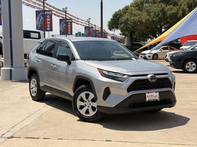 2025 Toyota RAV4 AWD LE 4DR SUV